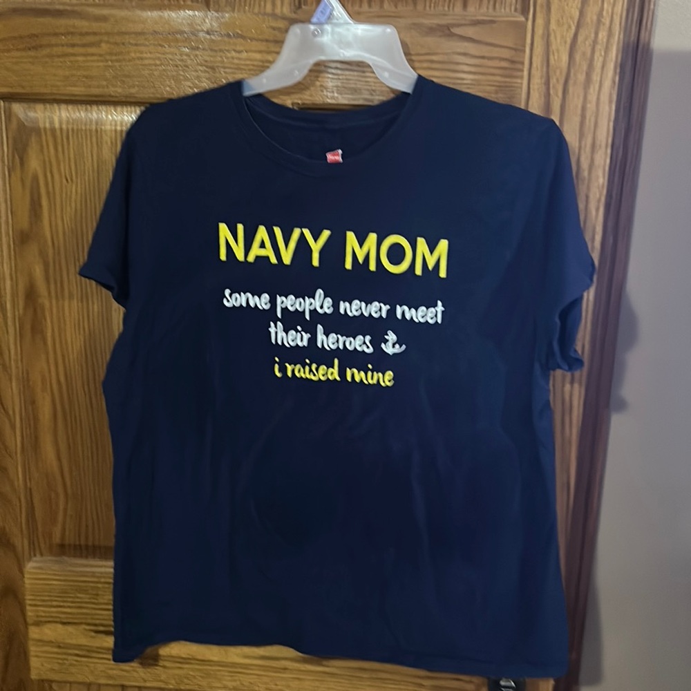 Navy mom t-shirt